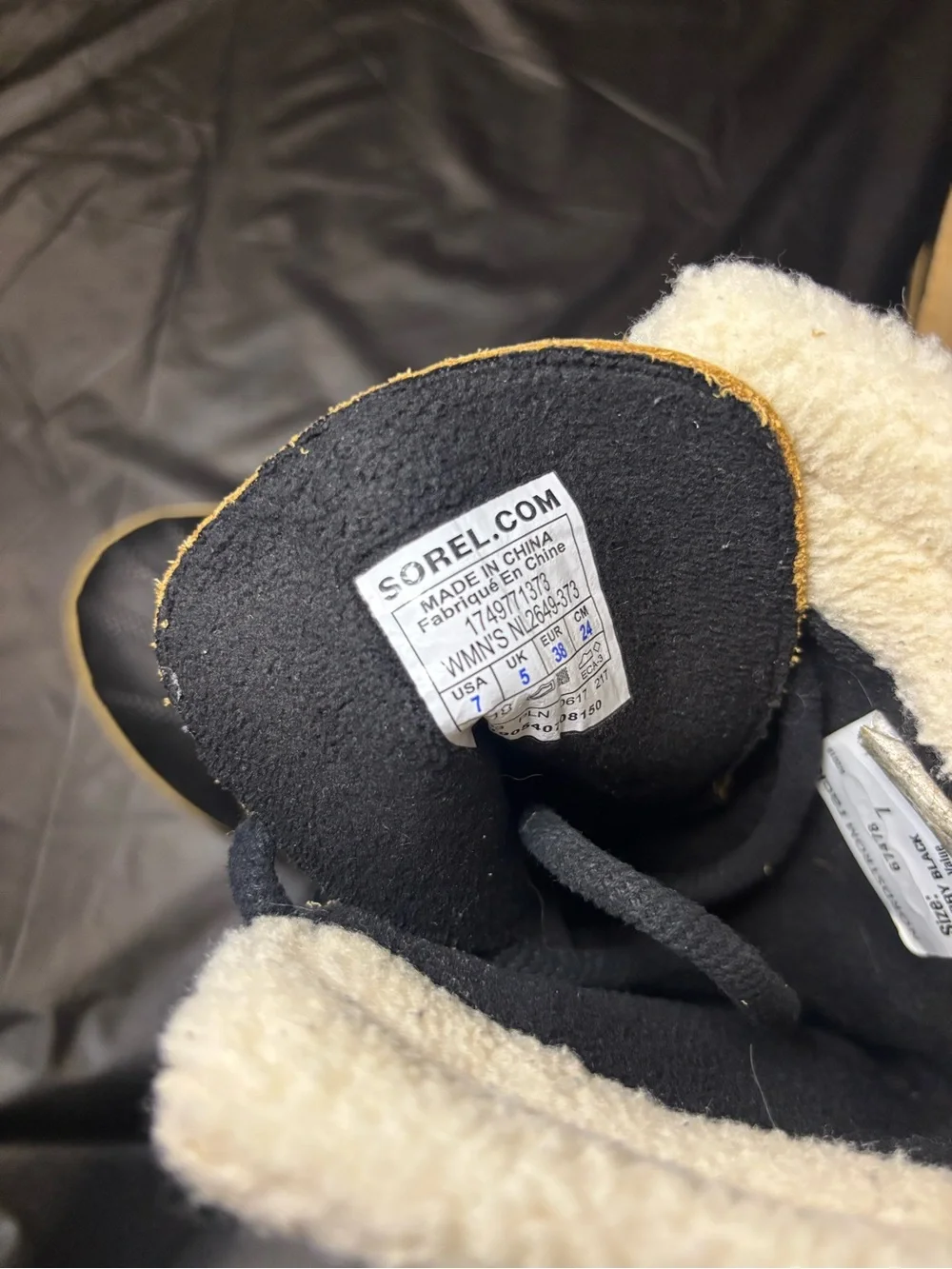 Sorel Tan & Black Winter Lace-Up Boots